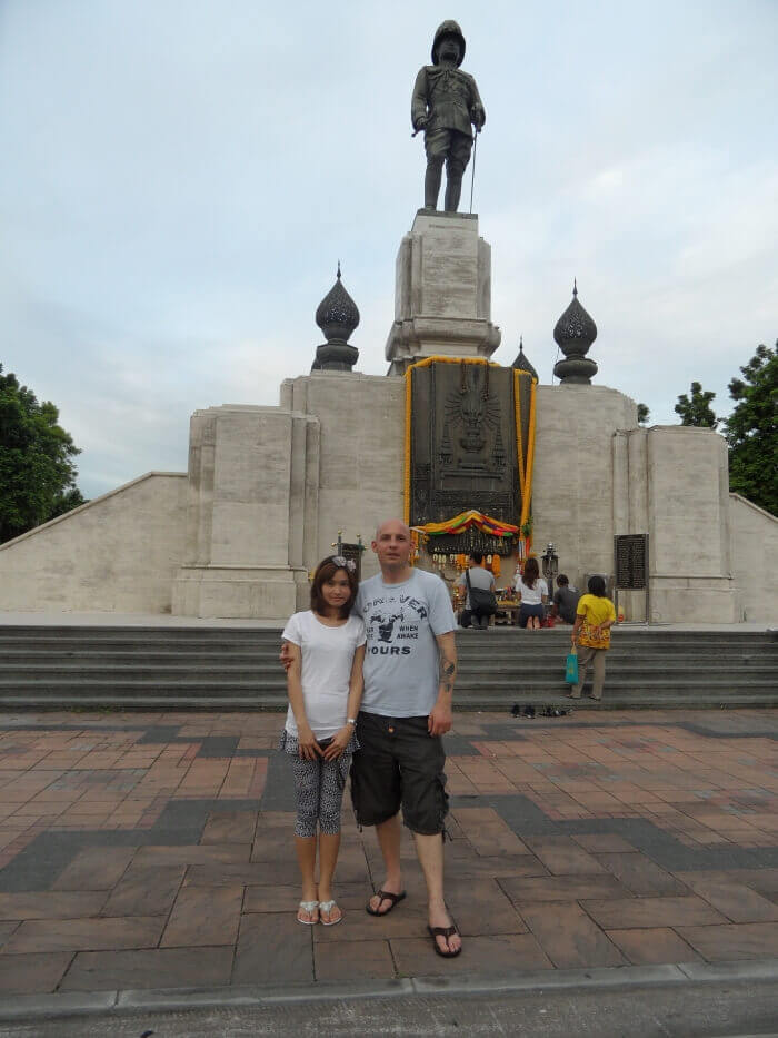King Rama Xi Statue