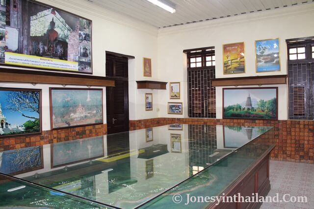Visiting Nong Khai Museum - JonesyinThailand.Com