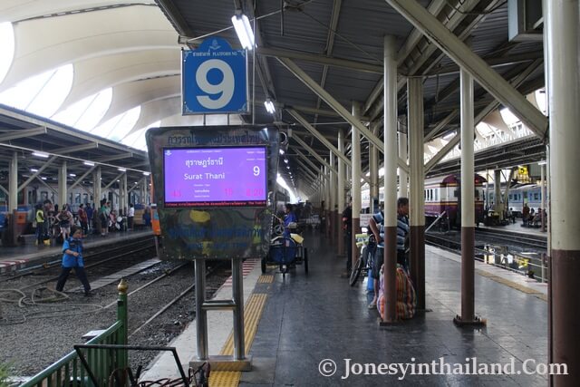 Bangkok to Hua Hin Train Times, Costs, Booking & Journey Info
