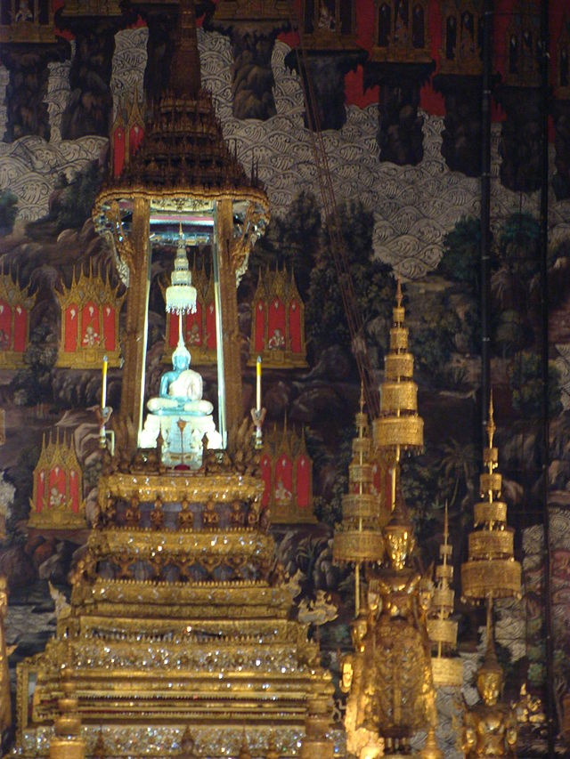 Emerald Buddha Statue At Wat Phra Kaew