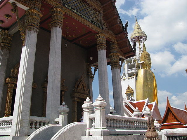 Wat Intharawihan By Aimaimyi From Creativecommons.org