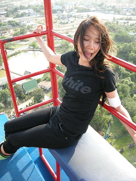 Girl Taking A Pattaya Bungy Jump