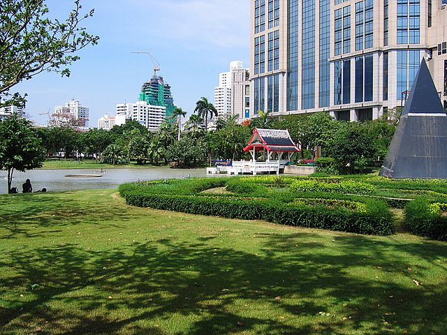 Benjasiri Park In Phrom Phong Bangkok