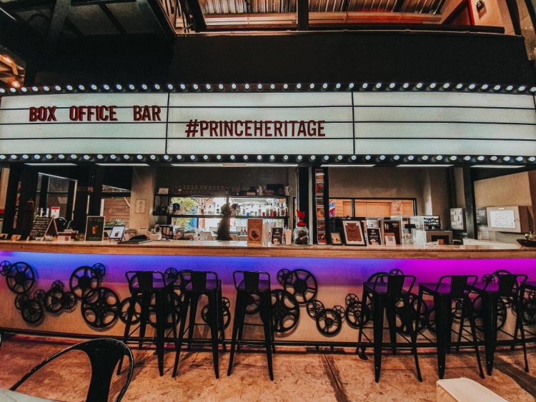 Prince Theatre Heritage Stay Front Bar Area