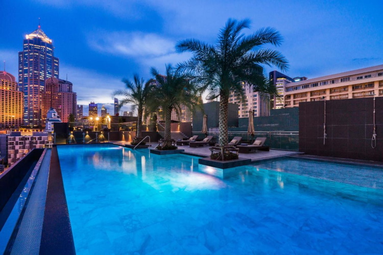 Surestay Plus Hotel By Best Western Sukhumvit 2 Outdoor Swimming Pool