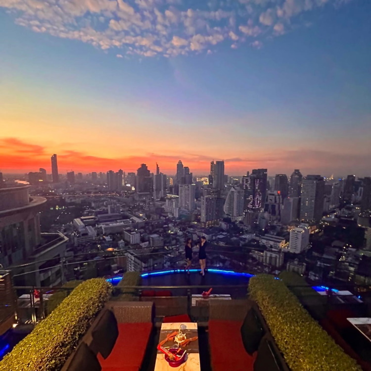 Zoom Skybar In Bangkok